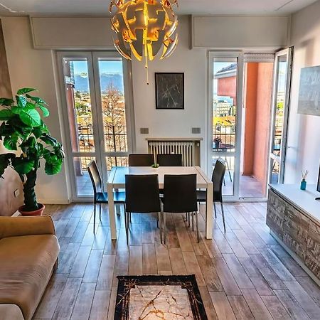 Garda Lake View Apartment Desenzano del Garda Bagian luar foto