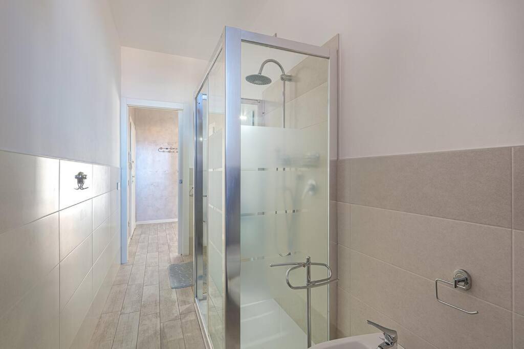 Garda Lake View Apartment Desenzano del Garda Bagian luar foto